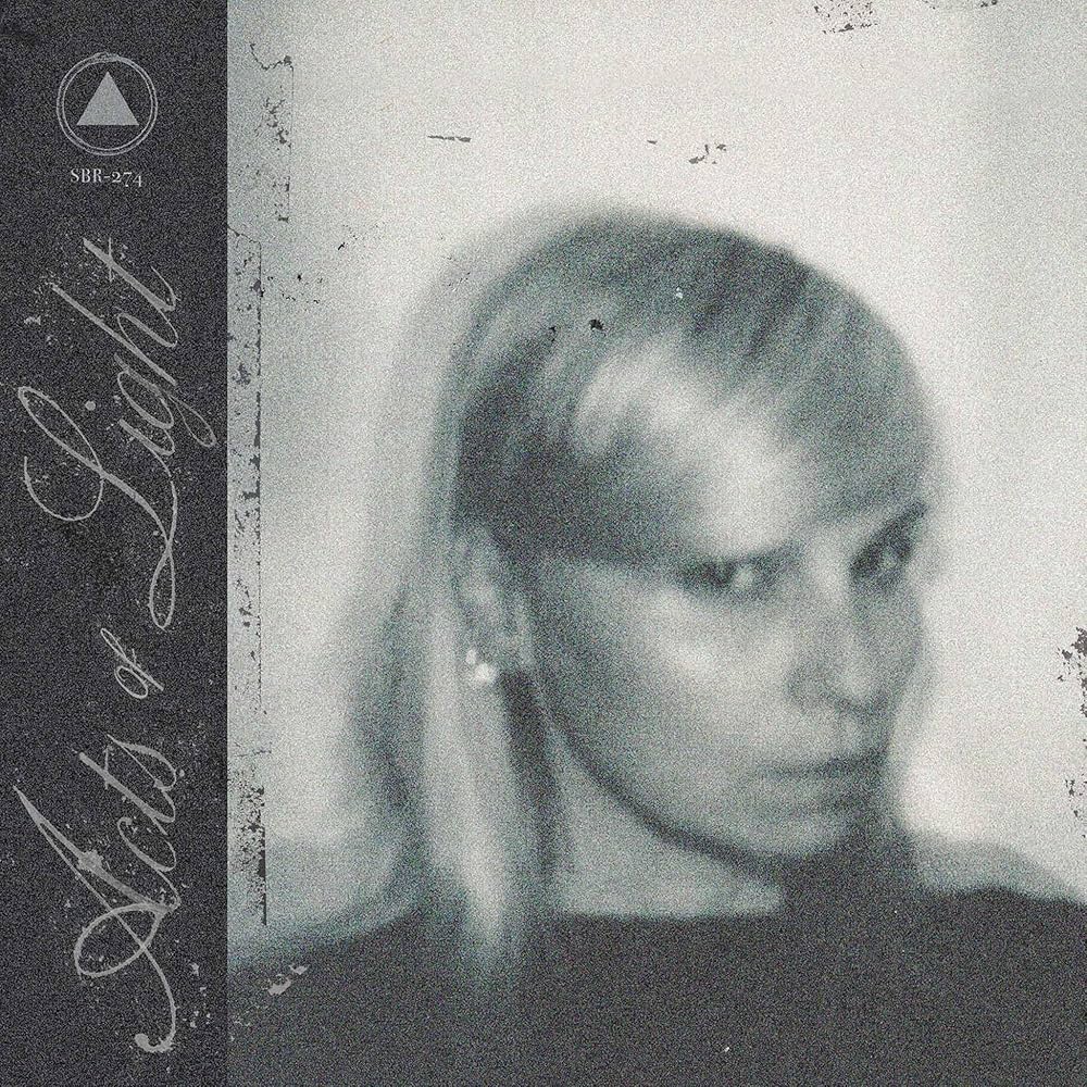Hilary Woods - Acts of Light (Translucent Red Vinyl)